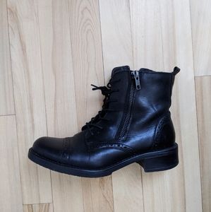 Black Brogue Style Ankle Boots | GLOBO